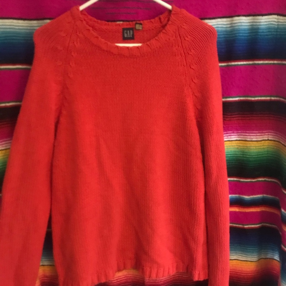 GAP crew neck sweater